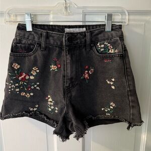 Banjara Floral Embroidered Black Mom Jean Shorts Size 00/22